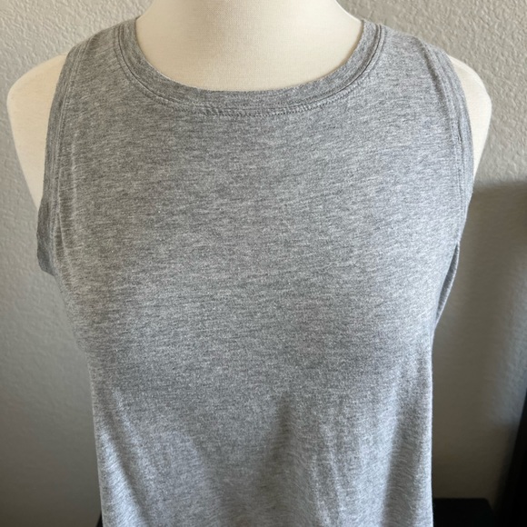Old Navy maternity workout tank with cut sides - Picture 2 of 8